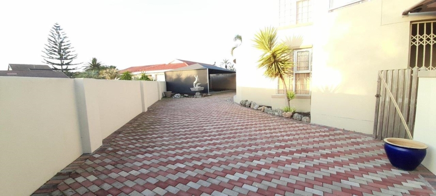 3 Bedroom Property for Sale in Velddrif Western Cape